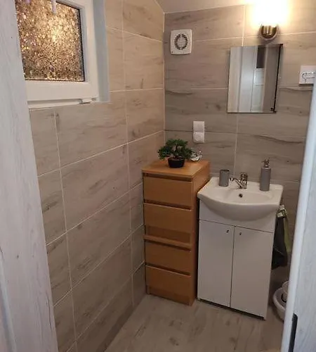 Zacisze U Ani Семяны